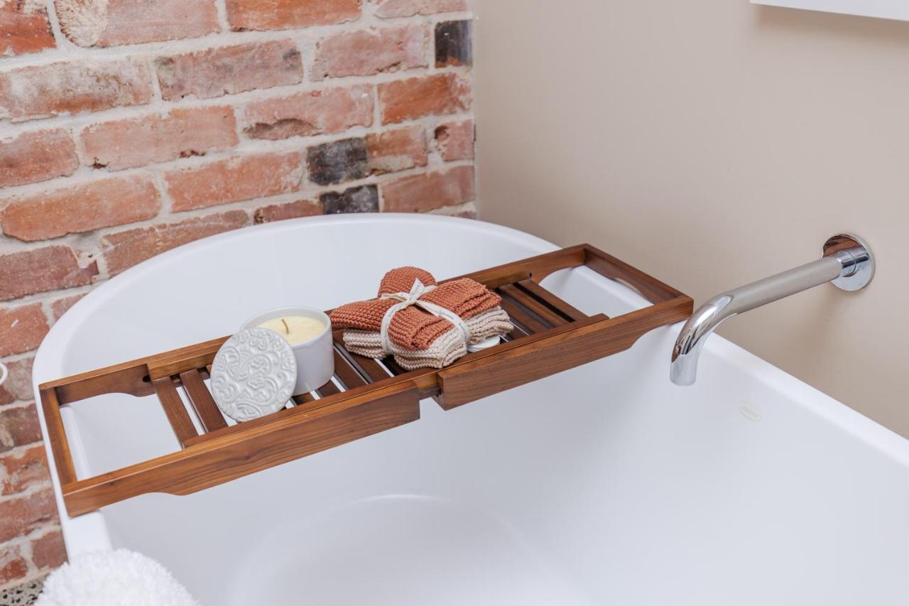 Sweet Magnolia 1 Or 2 Bedroom Suite St Kilda Cambridge With Complimentary Continental Breakfast エクステリア 写真