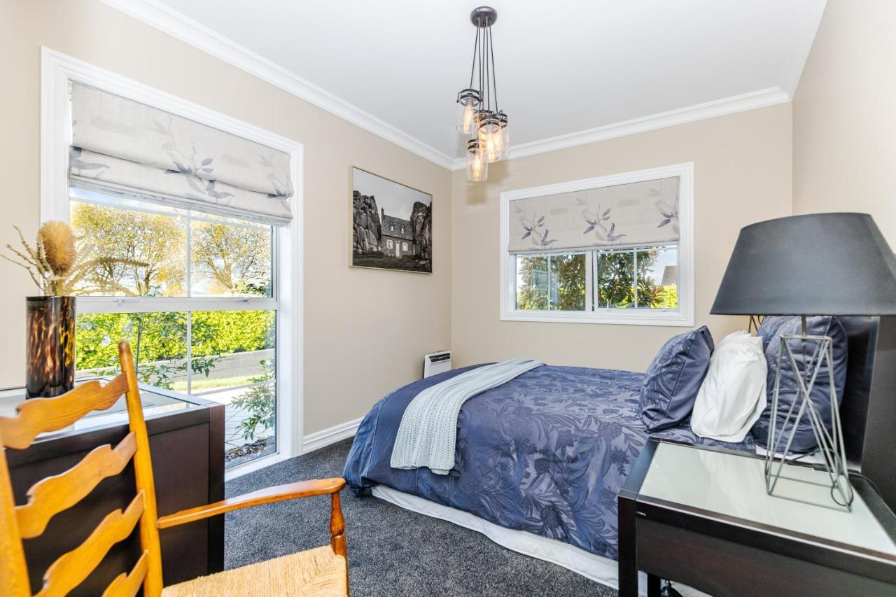 Sweet Magnolia 1 Or 2 Bedroom Suite St Kilda Cambridge With Complimentary Continental Breakfast エクステリア 写真